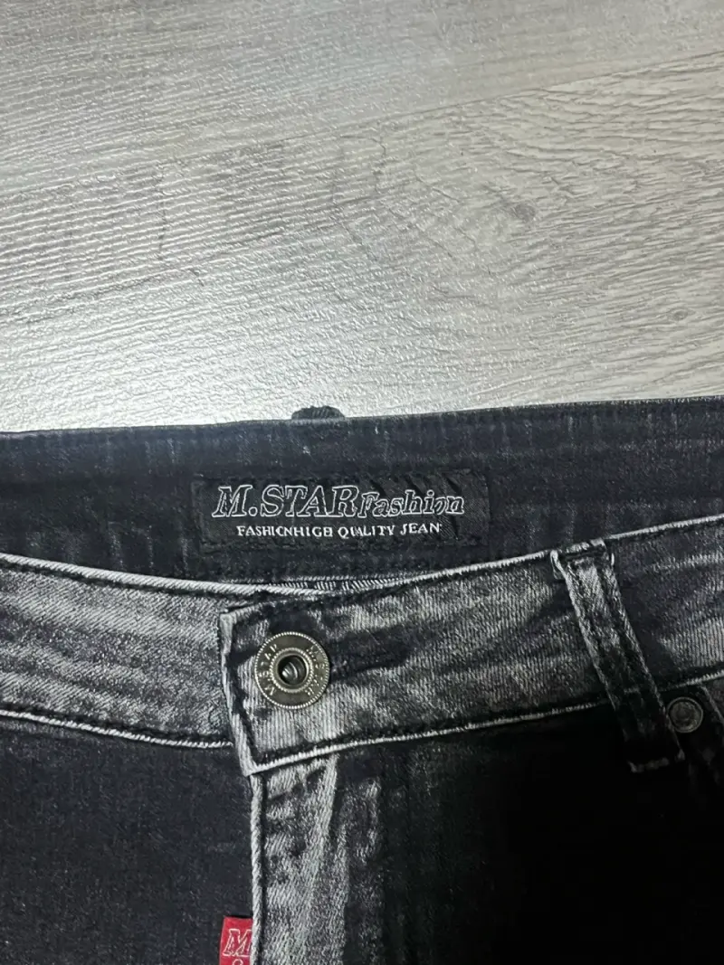 Shorts de mezclilla desgastados - 2