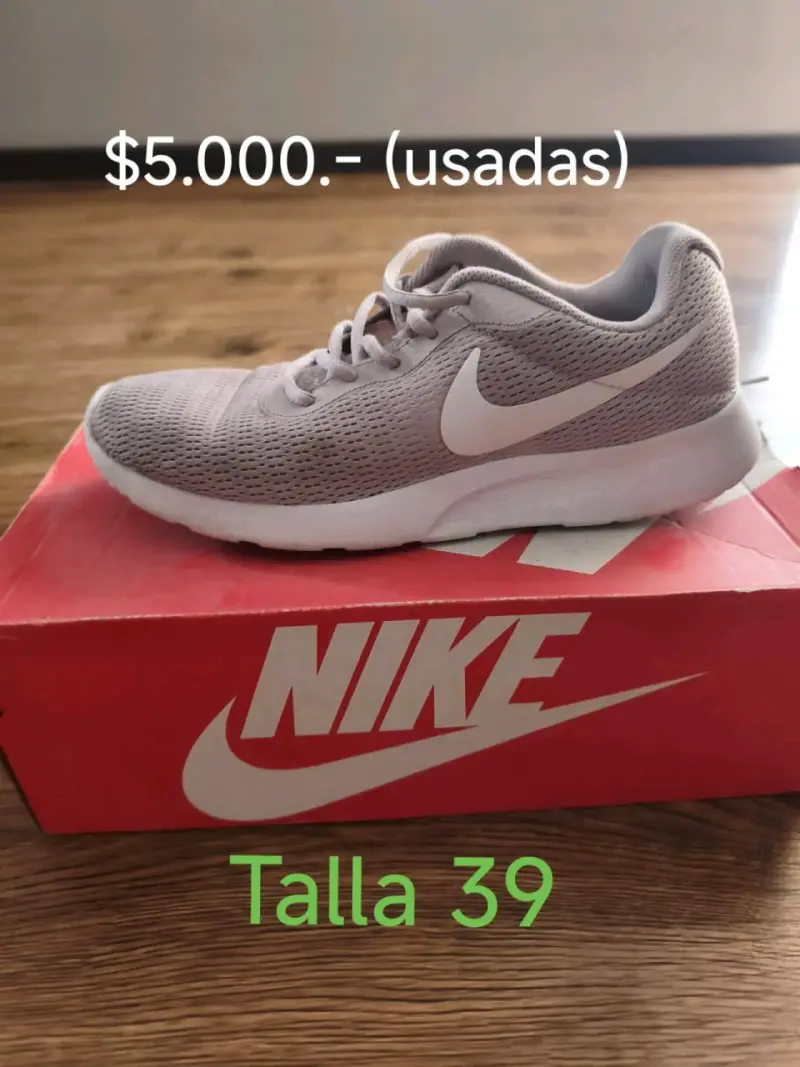Zapatillas Nike talla 39 - 1