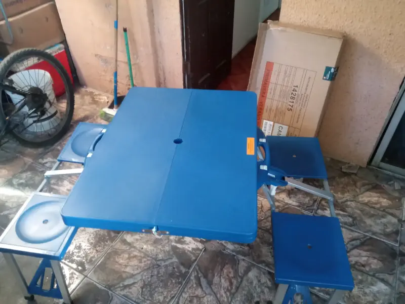 Mesa camping plegable azul - 2