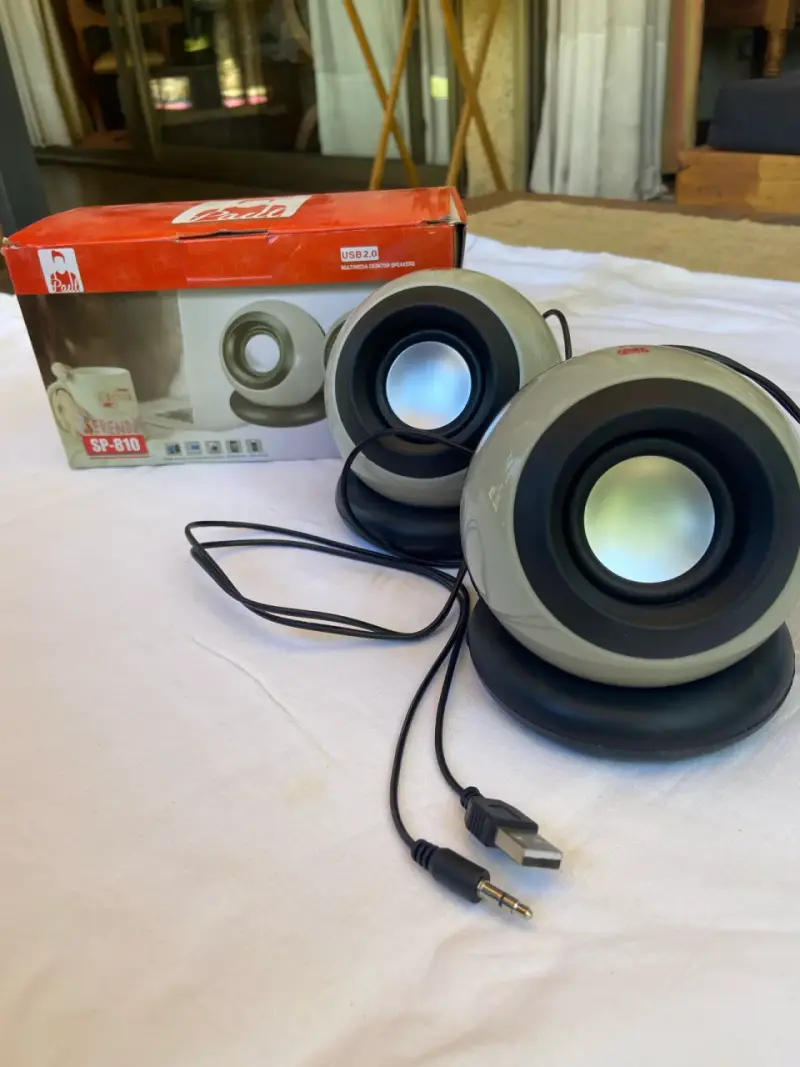 Parlantes de escritorio USB 2.0 - 3