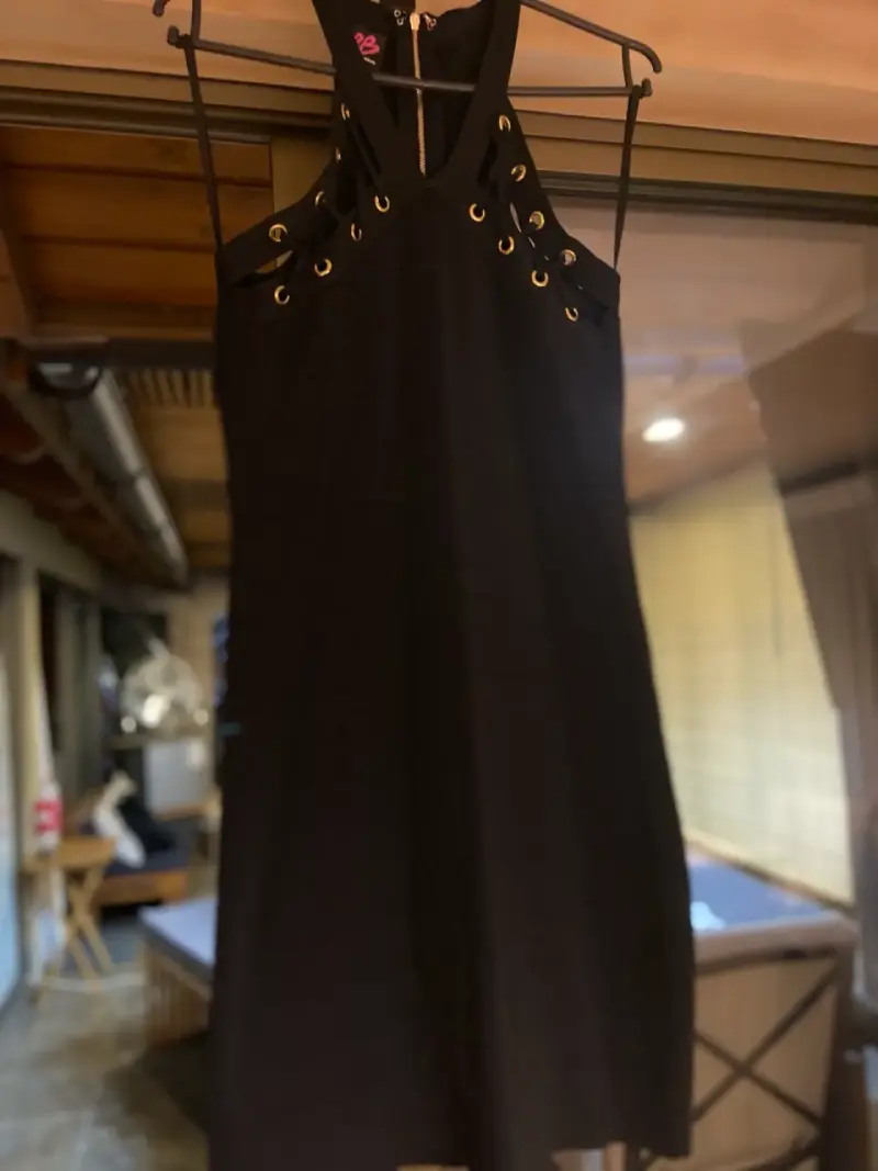 Vestido negro elegante - 5