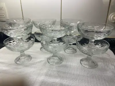 Set de copas de vidrio talladas - miniatura 1