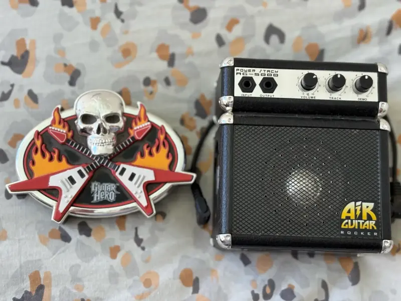 Mini amplificador Air Guitar Rocker - 1