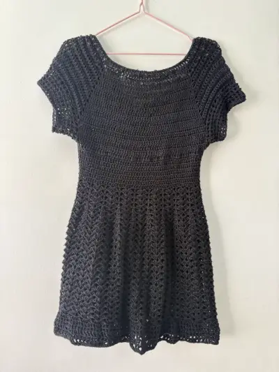 Vestido crochet negro - miniatura 1