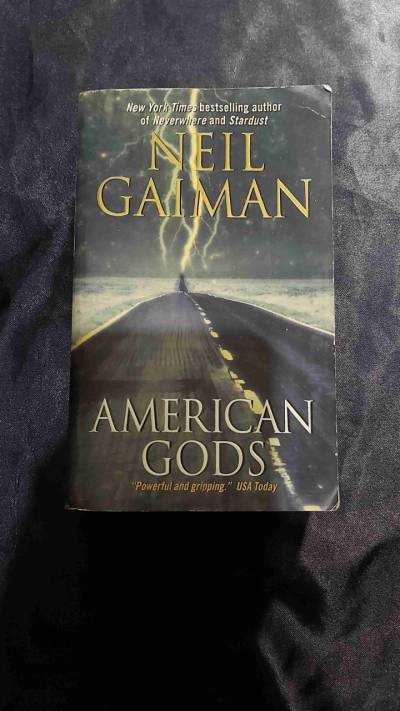 Libro American Gods de Neil Gaiman (inglés) - miniatura 1