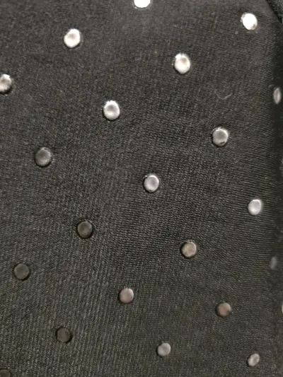 Polera negra con brillos - miniatura 2