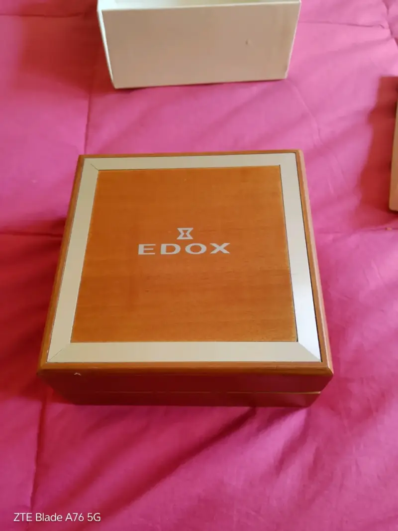 Reloj suizo Caja marca Edox - 1