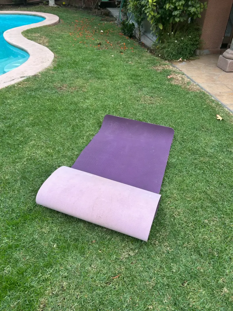Mata de yoga morado - 1