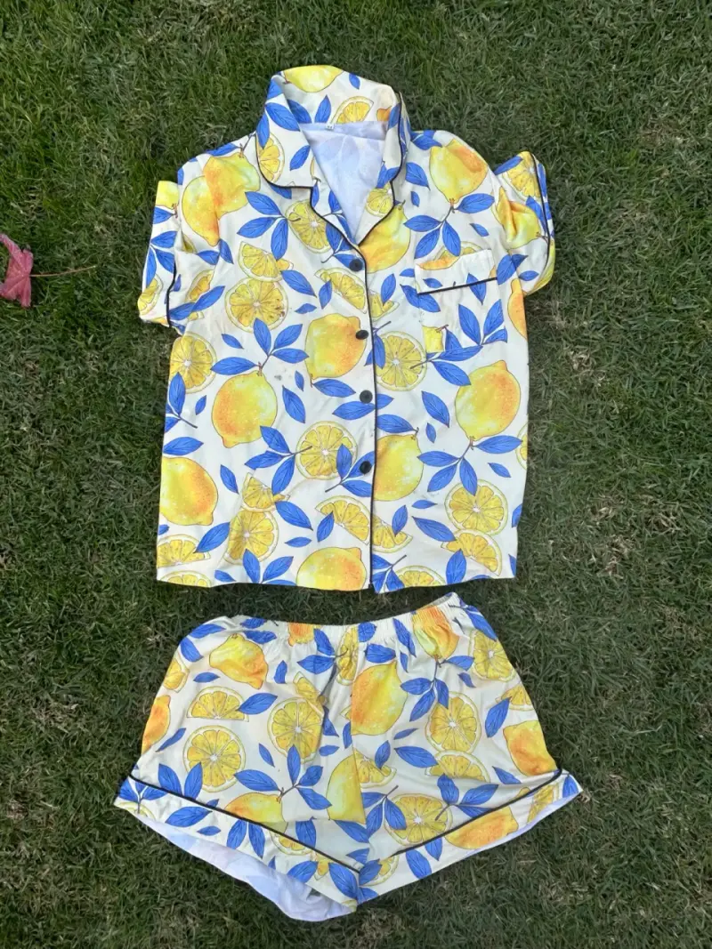 Pijama estampado cítricos talla M