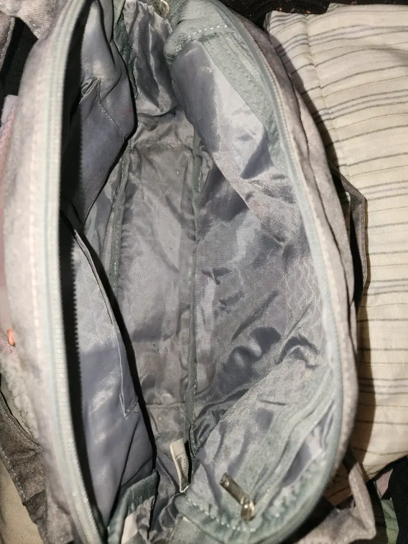 Bolso gris con estampado - 2