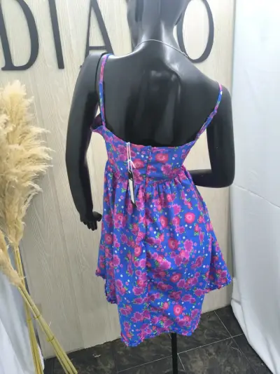 Vestido floral azul vivo - miniatura 5