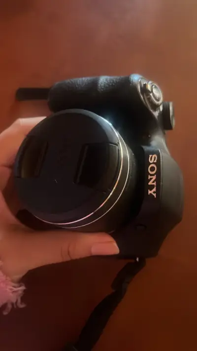 Cámara Sony DSLR - miniatura 1