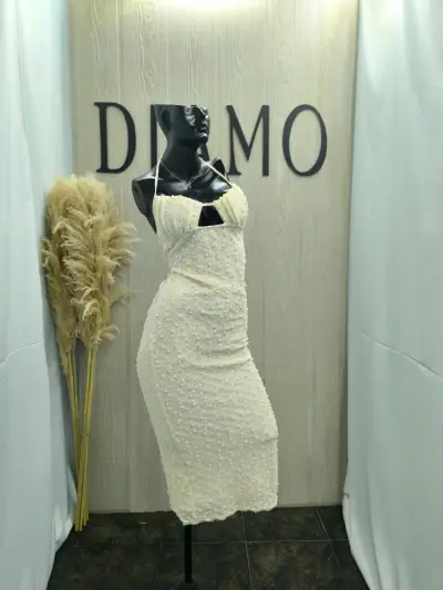 Vestido color hueso elegante - miniatura 3