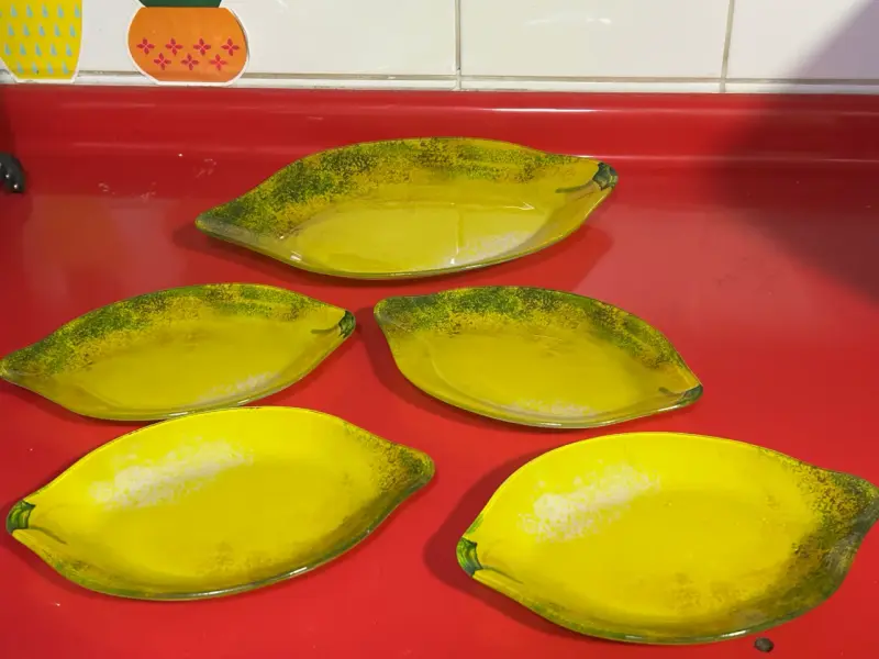 Plato decorativo amarillo hoja - 4