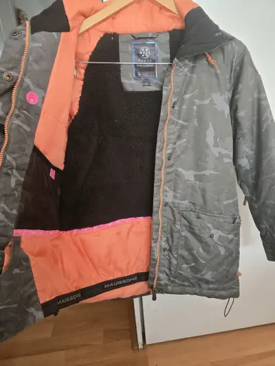 Parka camuflada Maui and Sons nieve talla 12 - miniatura 3