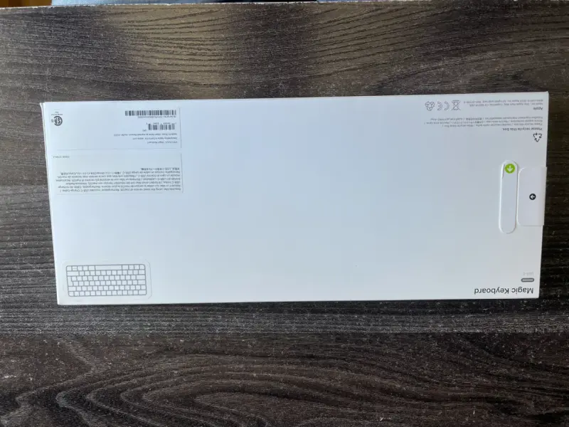 Teclado Apple Magic Keyboard con puerto USB-C - 2