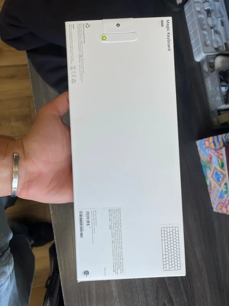 Teclado Apple Magic Keyboard con puerto USB-C - 3