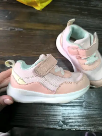 Zapatillas rosadas niña talla 21 - miniatura 2