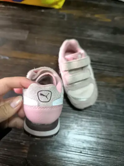 Zapatillas infantiles rosadas niña talla 22 - miniatura 1