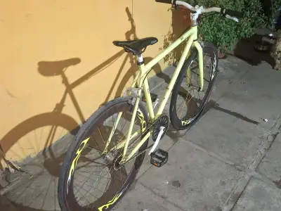 Bicicleta urbana - miniatura 1