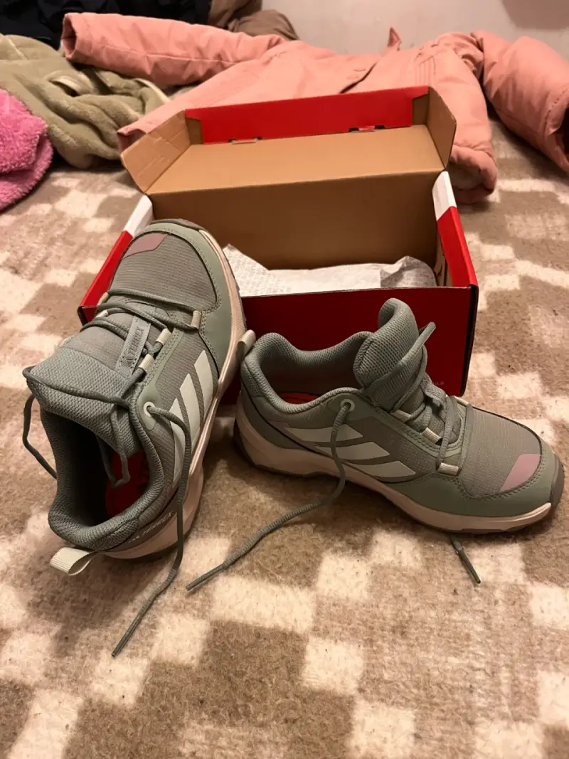 Zapatillas de Niña Talla 31.5 - 4
