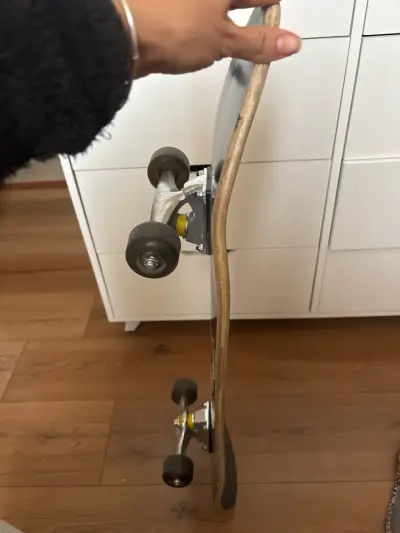 Skateboard diseño calavera - miniatura 3