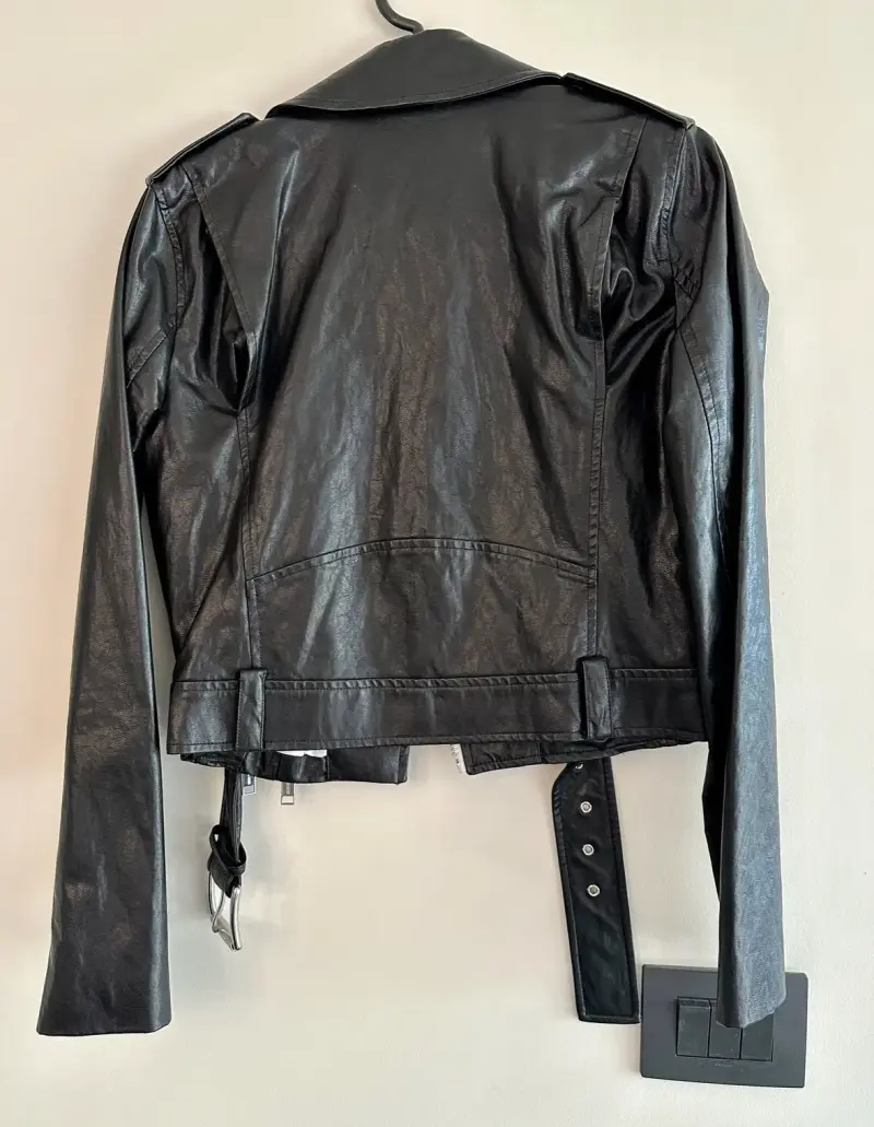 Chaqueta de cuero negra - 3