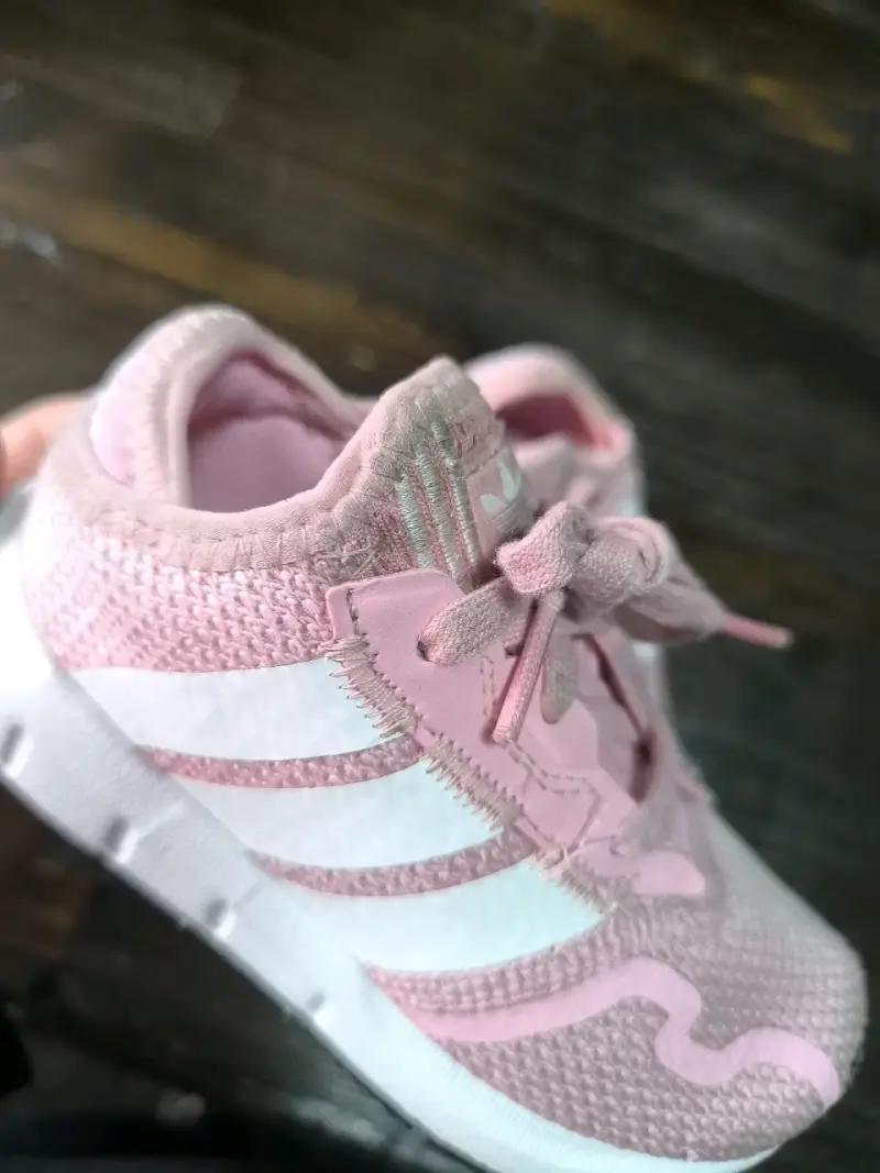 Zapatillas rosadas niña - 2
