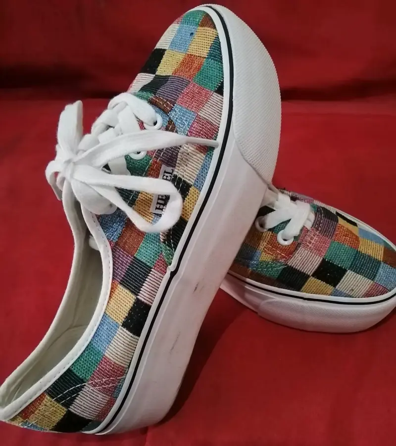 Zapatillas de lona a cuadros - 3