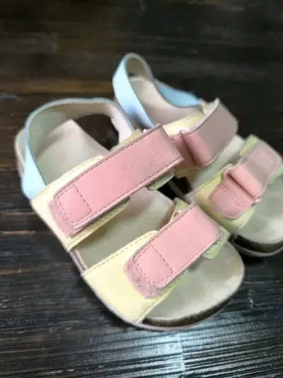 Sandalias infantiles multicolor niña - miniatura 1