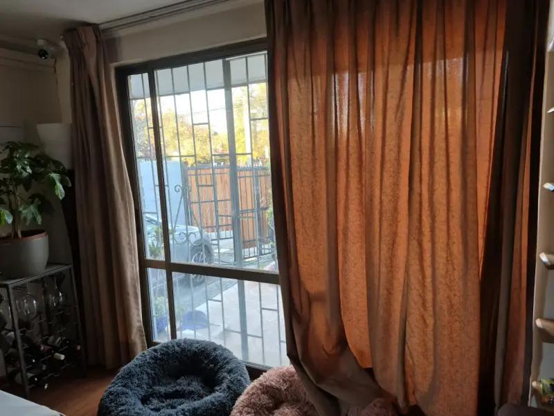 Cortinas de riel beige - 2