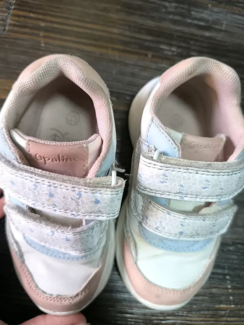 Zapatillas infantiles rosadas y blancas - 5