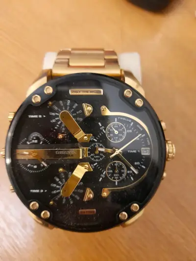 Reloj Diesel dorado multi-esfera - miniatura 1