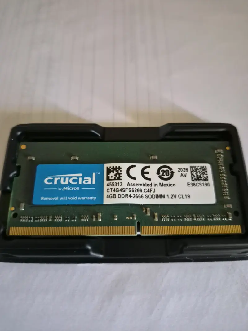 Memoria RAM Crucial 4GB DDR4 - 4