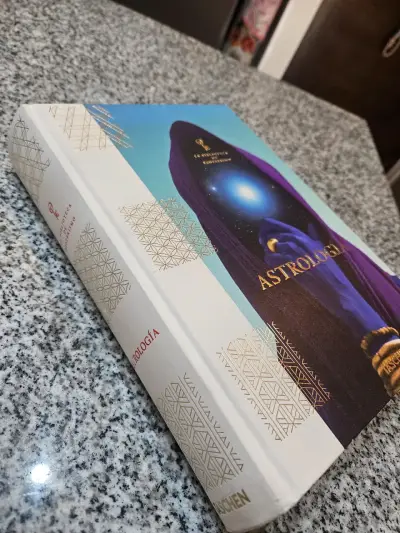 Libro Astrología Taschen - miniatura 2