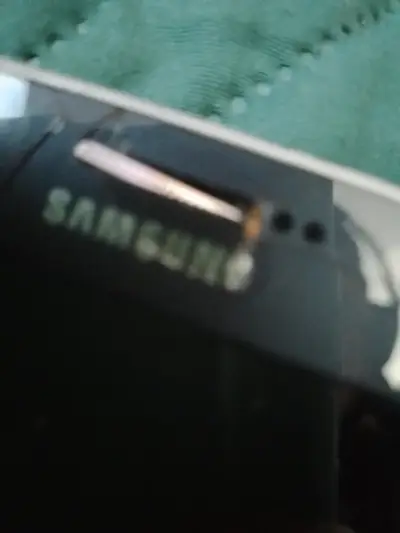 Teléfono Samsung usado - miniatura 4