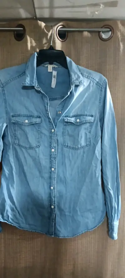 Ropa de mujer - miniatura 1