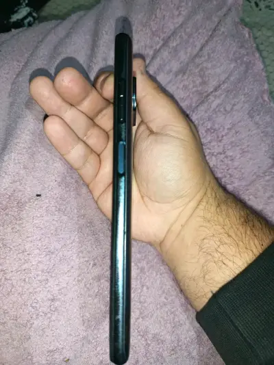 Smartphone con pantalla táctil - miniatura 5