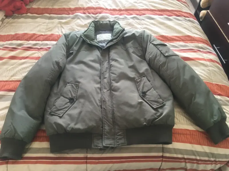 Chaqueta acolchada verde militar - 1