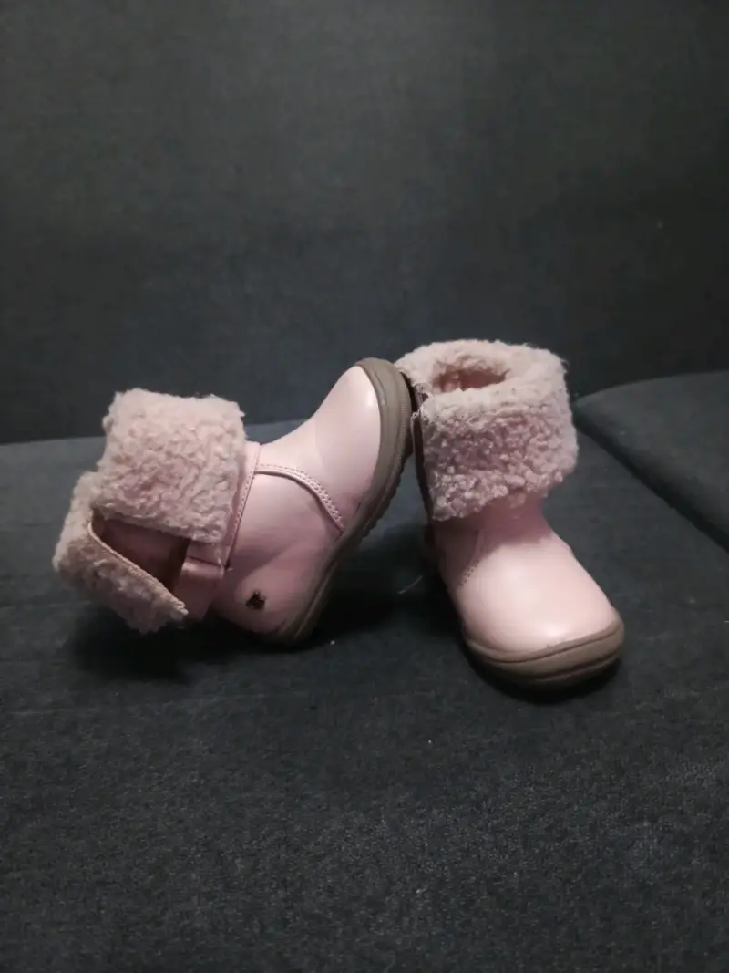 Botitas rosadas con piel - 1