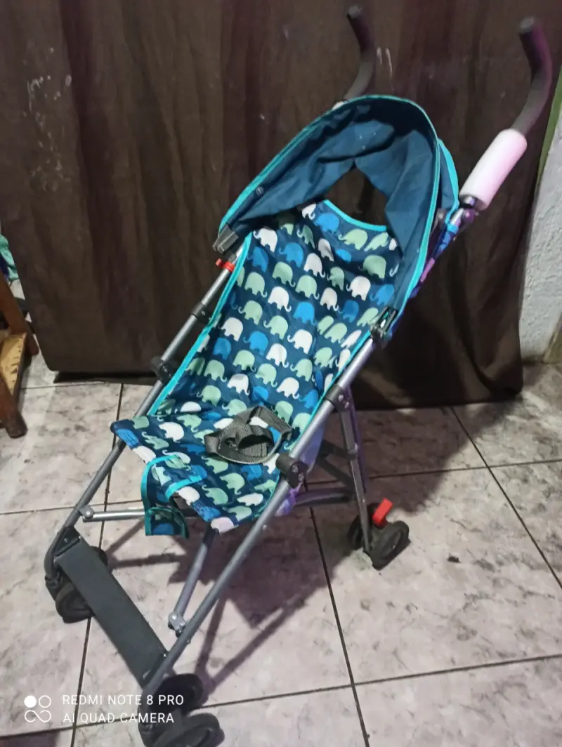 Coche de paseo con estampado - 1