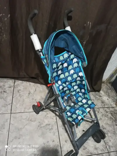 Coche de paseo con estampado - miniatura 2