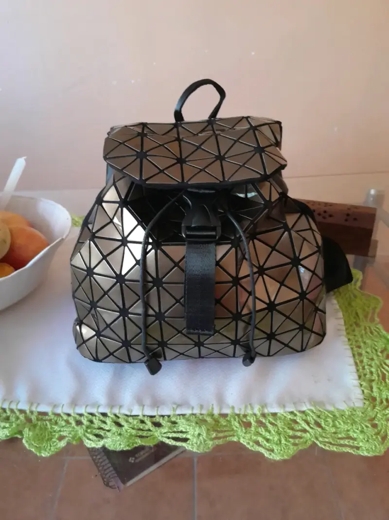Cartera  y mochilas 🎒  nuevas. - 4