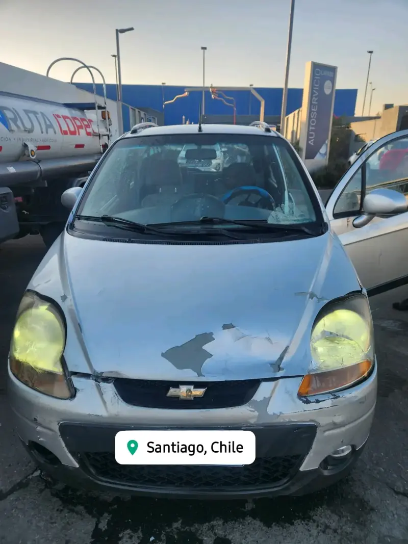Auto Chevrolet usado en buen estado - 1