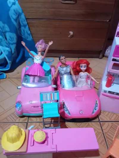 Casa de muñecas con accesorios - miniatura 5