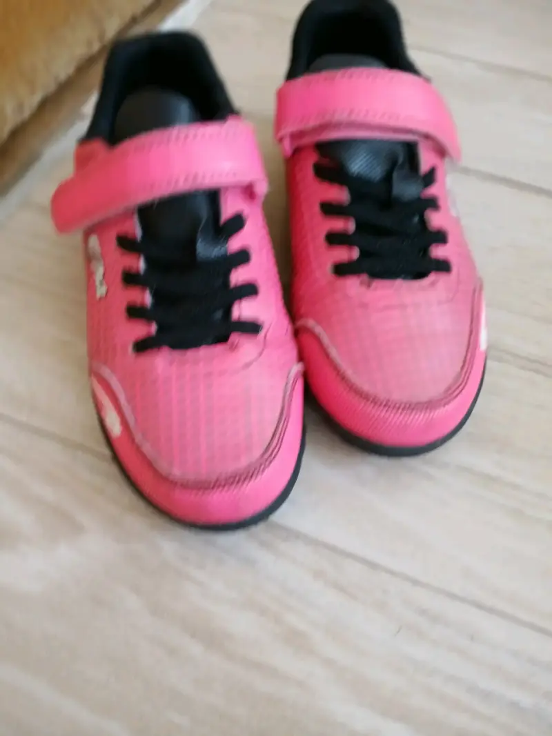 Zapatillas de fútbol niña talla 32 marca Colloky - 4