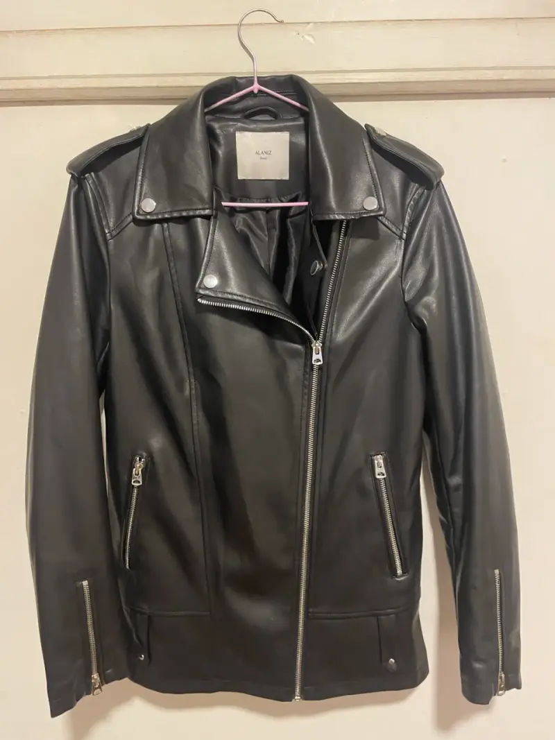 Chaqueta de ecocuero negra - 1