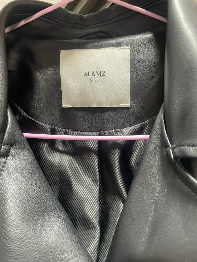Chaqueta de ecocuero negra - 2