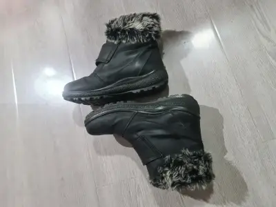 Botas negras con forro peludo - miniatura 6
