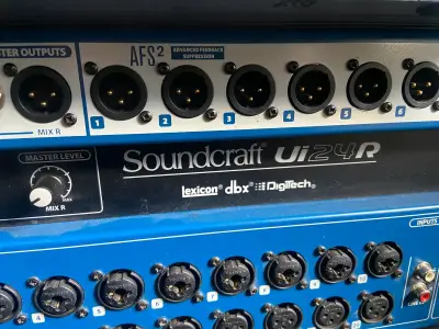 Consola mezcladora Soundcraft Ui24R - miniatura 6